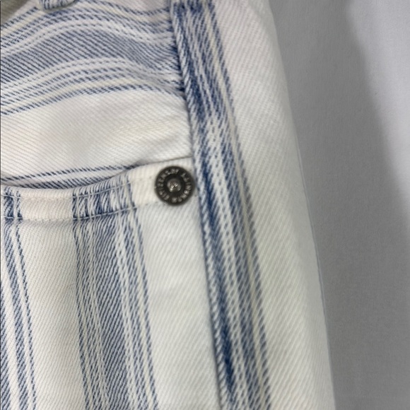 Citizens of Humanity White and Blue Straight Leg Jeans with Stripes and Belt - Picture 9 of 12